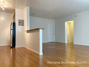 1847 Winona Blvd, Unit 106 in Los Angeles, CA - Building Photo - Building Photo