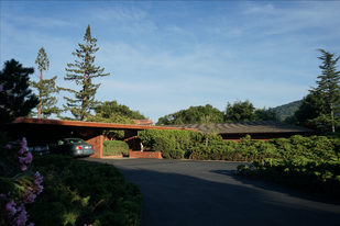 23570 Camino Hermoso Dr, Unit MCM Main House in Los Altos Hills, CA - Building Photo - Building Photo