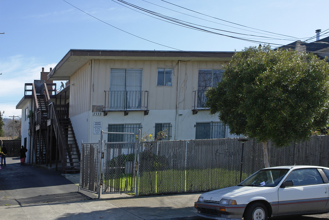 2333 9th St in Berkeley, CA - Building Photo