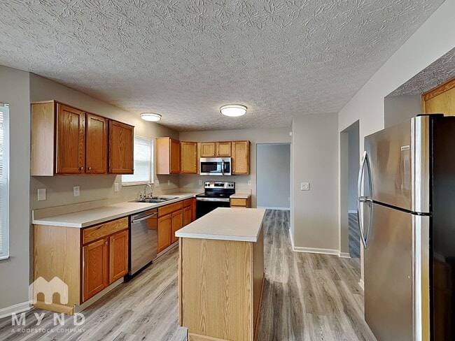 5819 Rothrock Ct in Galloway, OH - Building Photo - Building Photo