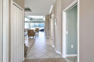 8110 Nice Way in Sarasota, FL - Building Photo - Building Photo