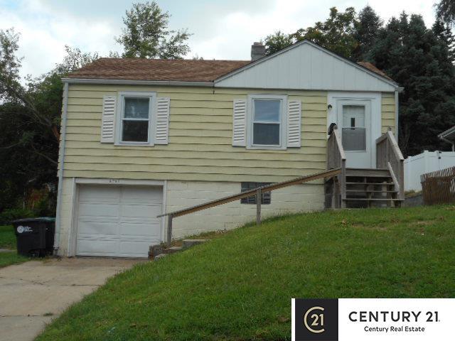 6787 Emmet St in Omaha, NE - Building Photo