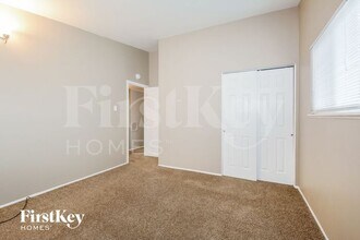 1295 Ensenada Dr in Florissant, MO - Building Photo - Building Photo