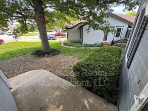 1384 N Ridge Pkwy in Olathe, KS - Building Photo - Building Photo