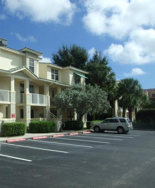 property at 1140 University Blvd