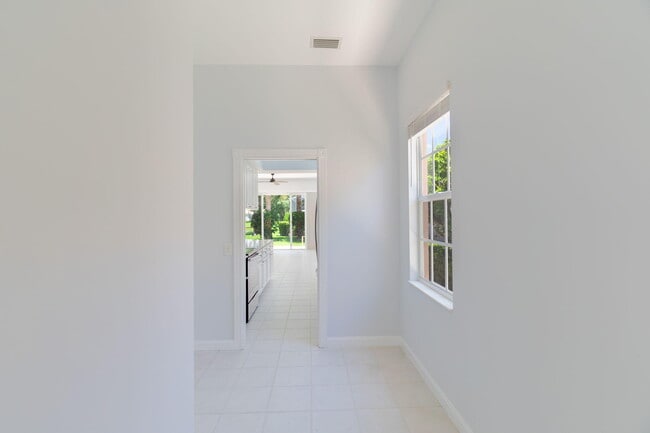 4786 Blossom Dr in Delray Beach, FL - Building Photo - Building Photo