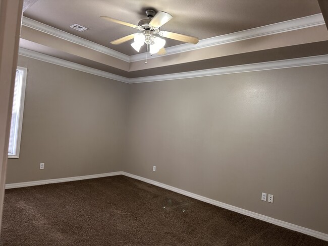 2813 Neosho Heights Ave, Unit 2813 Neosho Heights Ave