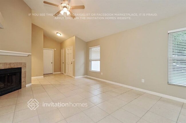 2013 Green Juniper Ln in Brandon, FL - Building Photo - Building Photo