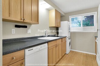 4417 Cornwall St in West Linn, OR - Building Photo - Building Photo