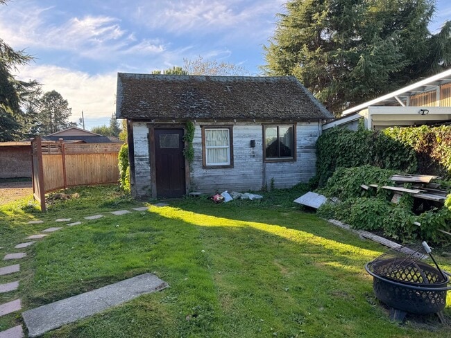 property at 1315 Virginia St