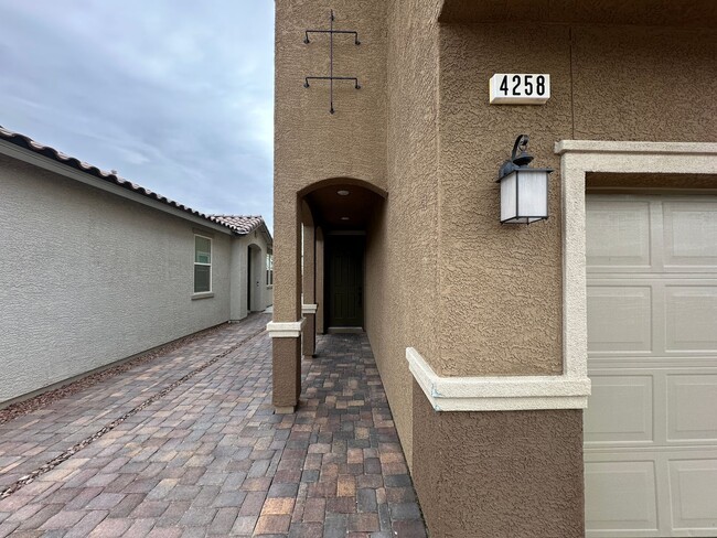 4258 Tarim St in Las Vegas, NV - Building Photo - Building Photo