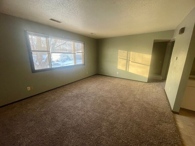 3108 Sycamore Terrace in Sioux City, IA - Foto de edificio - Building Photo