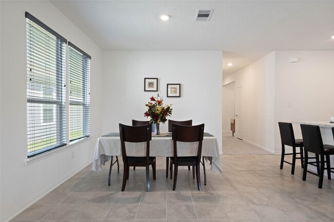 4007 Mossy banks Ln