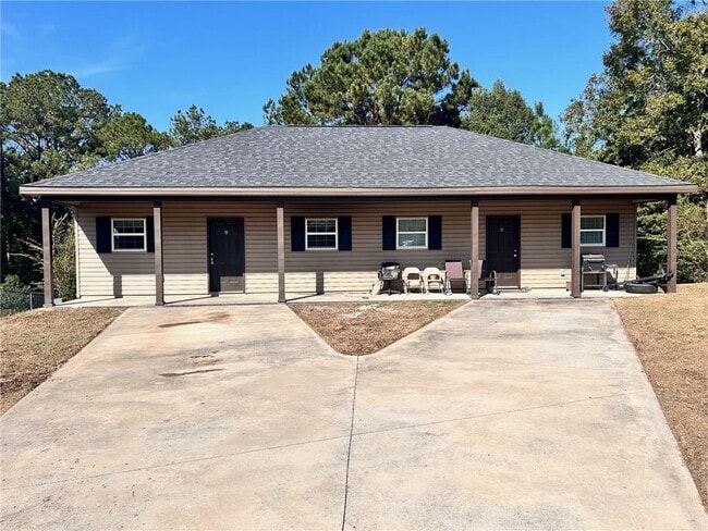 property at 5640 Mounthill Ct