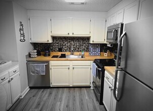 303 Sugar Top Dr, Unit 2123 in Sugar Mountain, NC - Building Photo - Building Photo