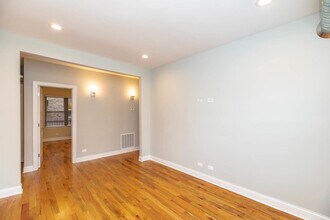 637 E 49th St in Chicago, IL - Building Photo - Building Photo