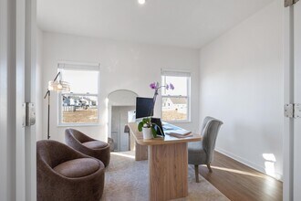 484 Creekside Dr in Commercial Point, OH - Building Photo - Building Photo