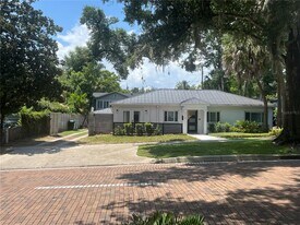 112 N Thornton Ave in Orlando, FL - Building Photo