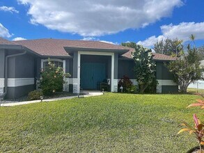 150 Plantation Dr in La Belle, FL - Building Photo - Building Photo