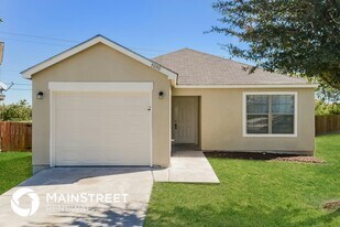 7050 Hallie Ridge in San Antonio, TX - Building Photo