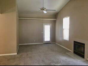 1822 Gettysburg Ave in Clovis, CA - Building Photo - Building Photo