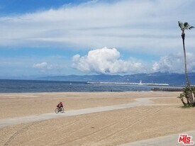 380 Pershing Dr in Los Angeles, CA - Building Photo