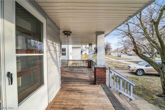 1357 West Blvd-Unit -1 in Cleveland, OH - Building Photo - Building Photo