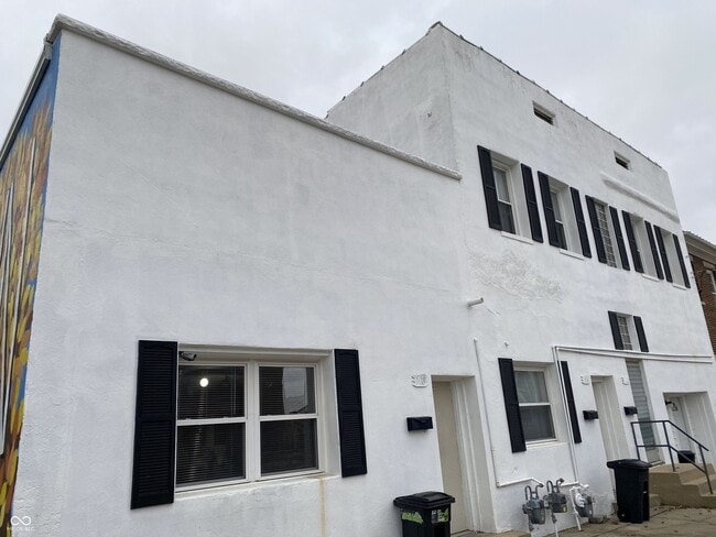 property at 108 S Market St