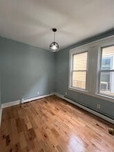 183 Wegman Pky, Unit 2 in Jersey City, NJ - Building Photo - Building Photo