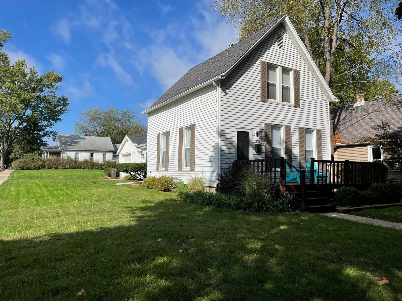 1402 Fell Ave in Bloomington, IL - Building Photo