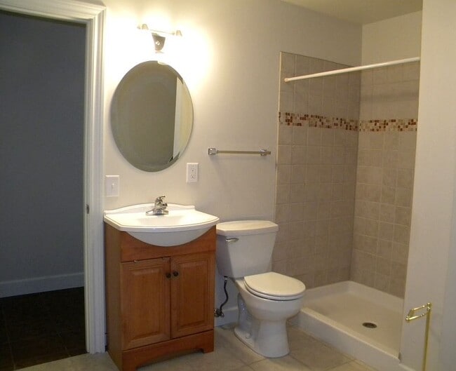 2010 S Race St in Urbana, IL - Building Photo - Building Photo