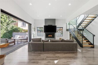 5487 Blanco Way in Culver City, CA - Building Photo - Building Photo