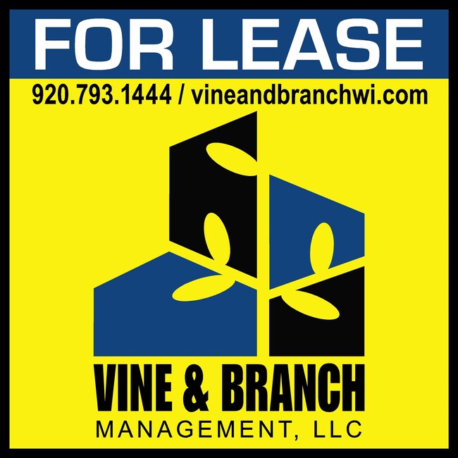 N6393 Tradewinds Circle510 Fremont St in Beaver Dam, WI - Building Photo - Building Photo