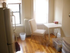 533 Newbury St, Unit 2R in Boston, MA - Foto de edificio - Building Photo