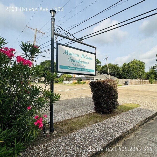 2901 Helena Ave in Nederland, TX - Building Photo - Building Photo