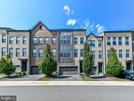 42284 Crawford Ter in Brambleton, VA - Building Photo
