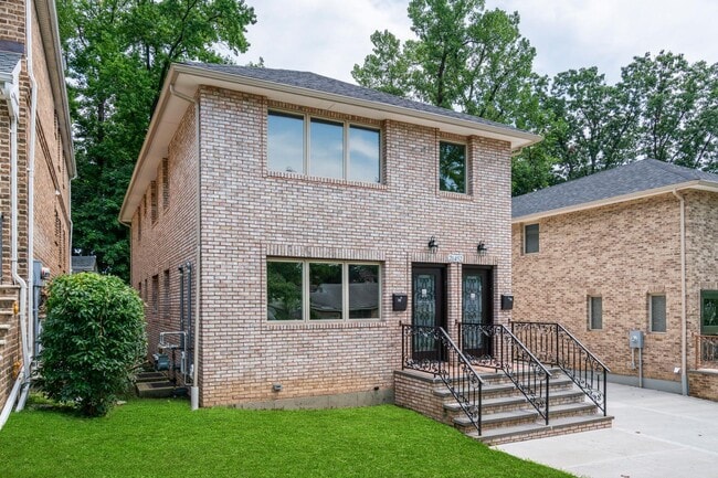 property at 264-52 73rd Ave
