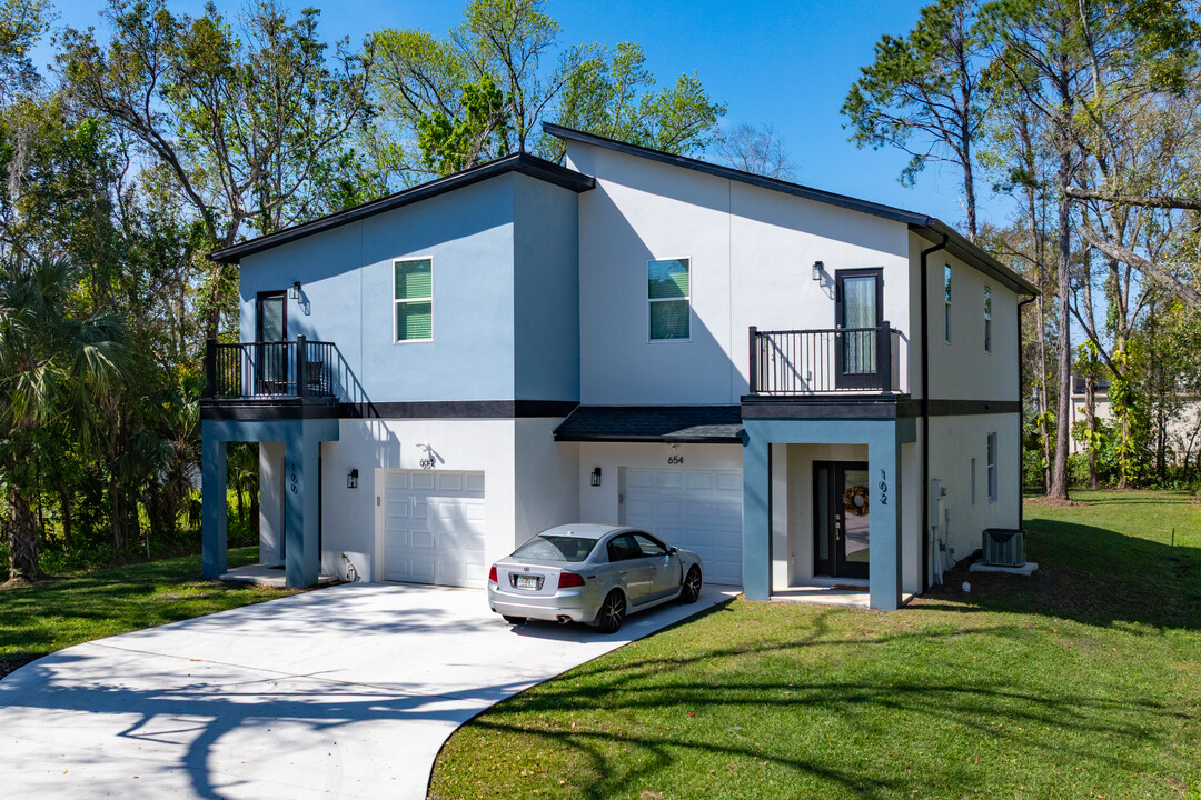 654 Main St in Altamonte Springs, FL - Building Photo