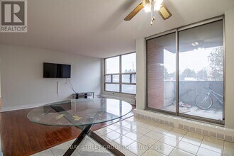 1705 McCowan Rd in Toronto, ON - Building Photo - Building Photo