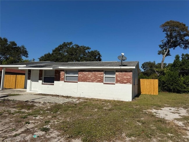 1825 134th Ave in Largo, FL - Building Photo - Building Photo