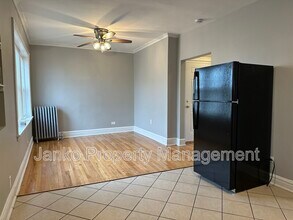 5605 W Wabansia Ave in Chicago, IL - Building Photo - Building Photo