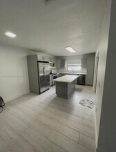 14297 SW 94th Cir Ln in Miami, FL - Building Photo - Building Photo