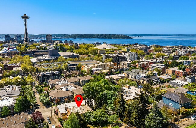 909 4th Ave N in Seattle, WA - Foto de edificio - Building Photo