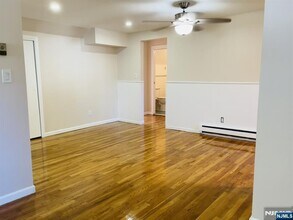 411 Elm St in Kearny, NJ - Building Photo - Building Photo