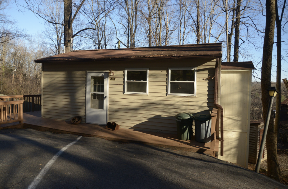 818 Rocky Acres Ln in Blacksburg, VA - Building Photo