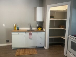 142 Avant Ave-Unit -2 in San Antonio, TX - Foto de edificio - Building Photo