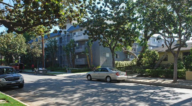 The Hallie in Pasadena, CA - Building Photo - Building Photo