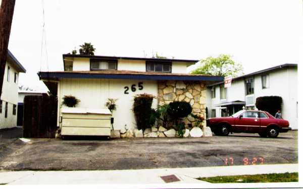 265 E 16th Pl in Costa Mesa, CA - Building Photo - Building Photo