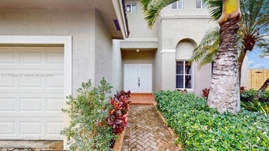 14214 SW 129th Path in Miami, FL - Building Photo - Building Photo