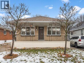 2318 Cadillac St in Windsor, ON - Building Photo - Building Photo